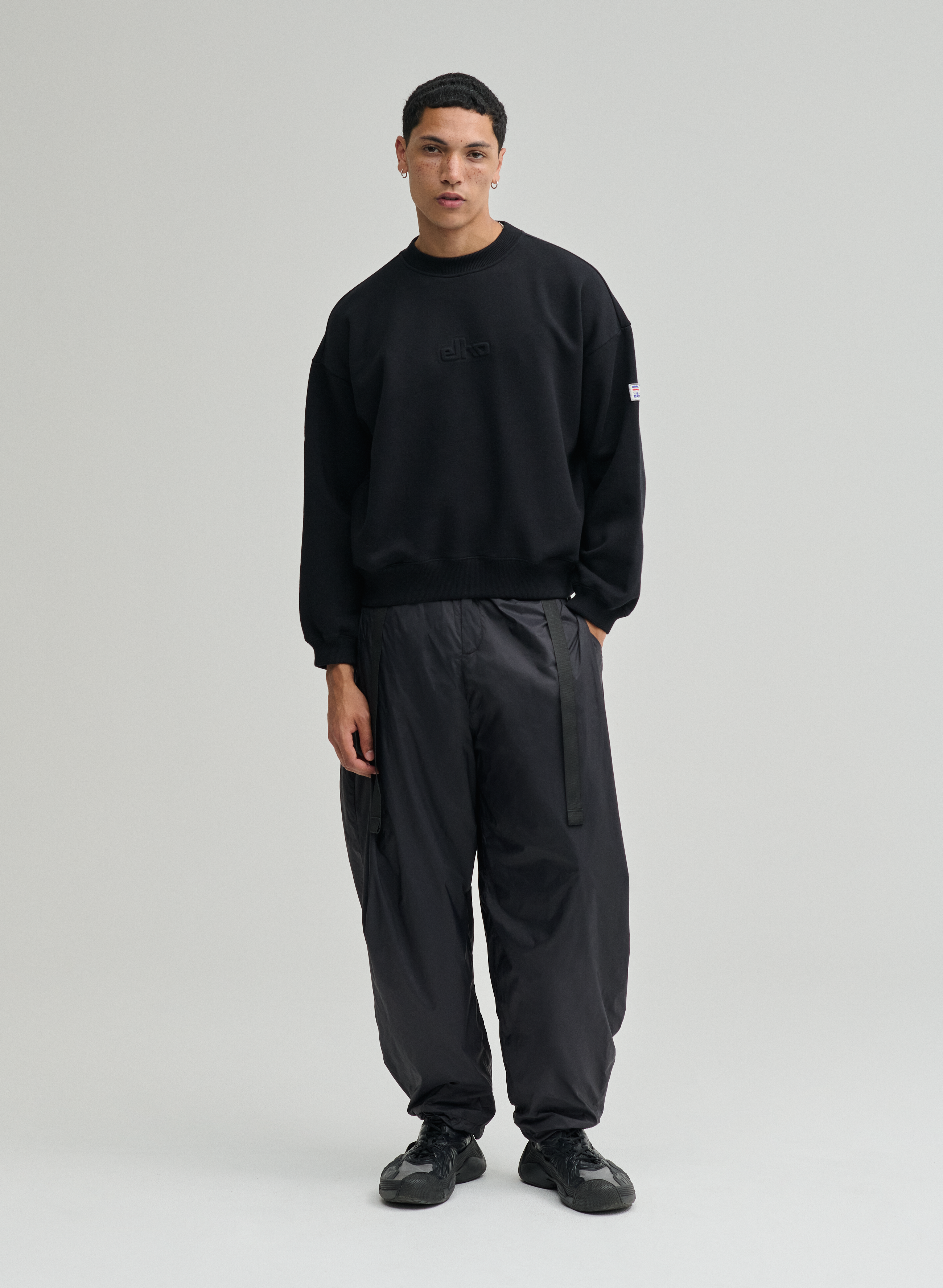 Catlow - Crewneck - Black