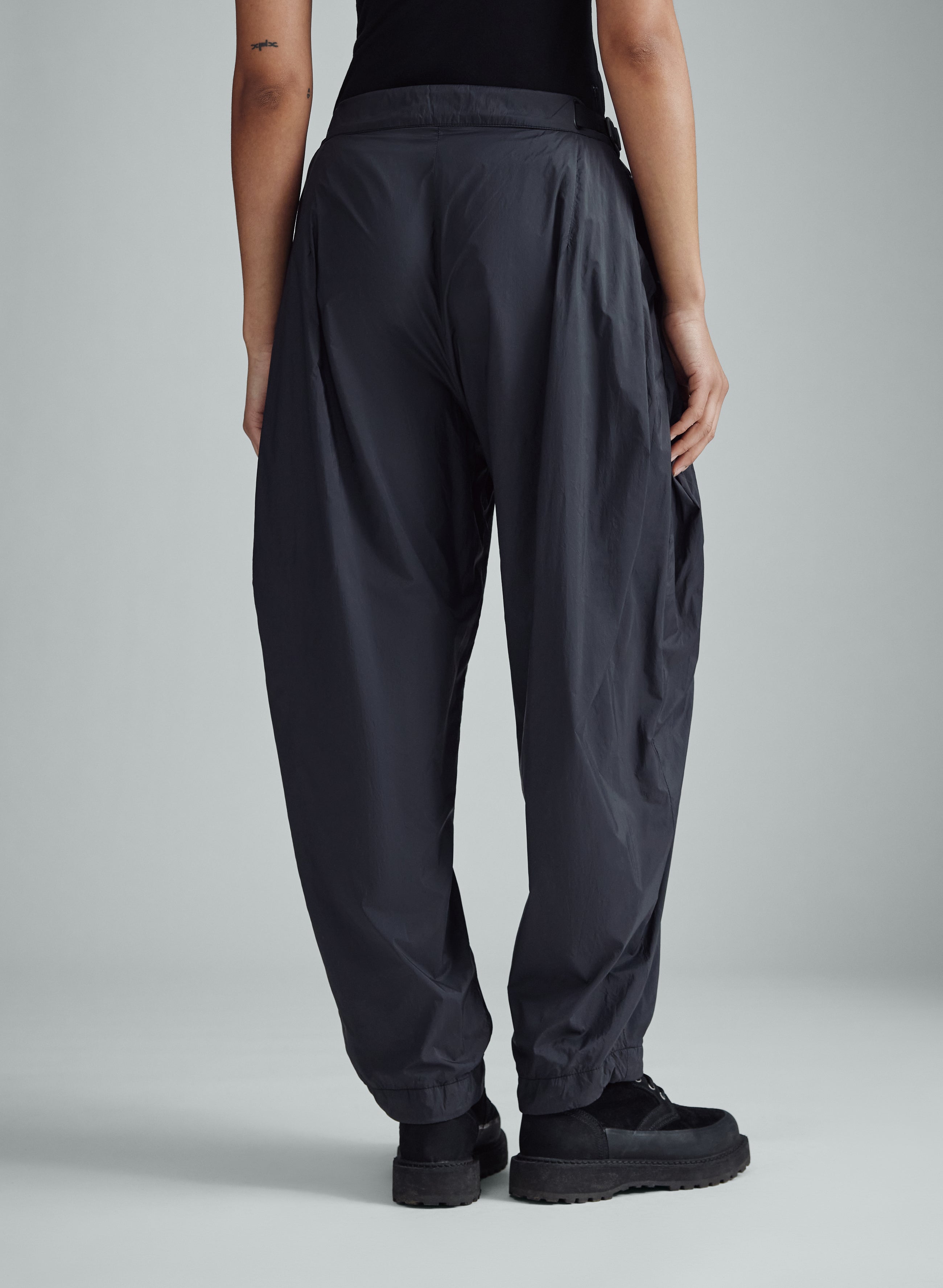 Fire - Ultra Light Mesh Lined Pants - Black - Women