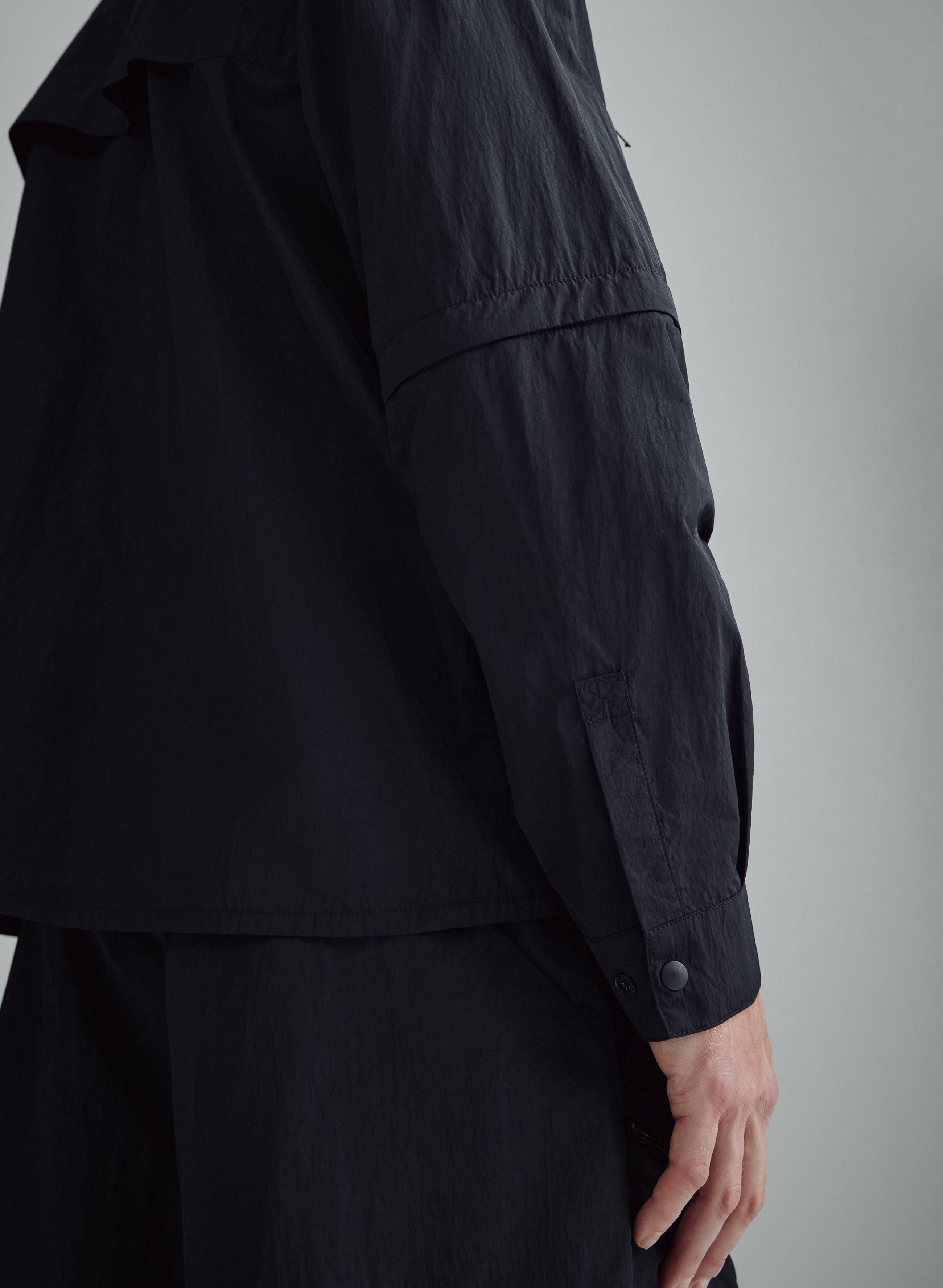 Explore - Active Shirt - Black